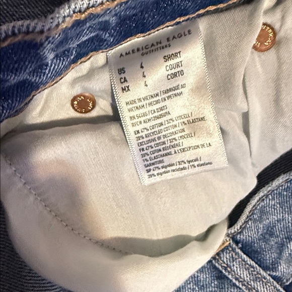 American Eagle Outfitters Light Blue Cropped Jeans - Picture 5 of 5